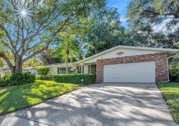 510 ANNA AVENUE CLEARWATER, FL 33765