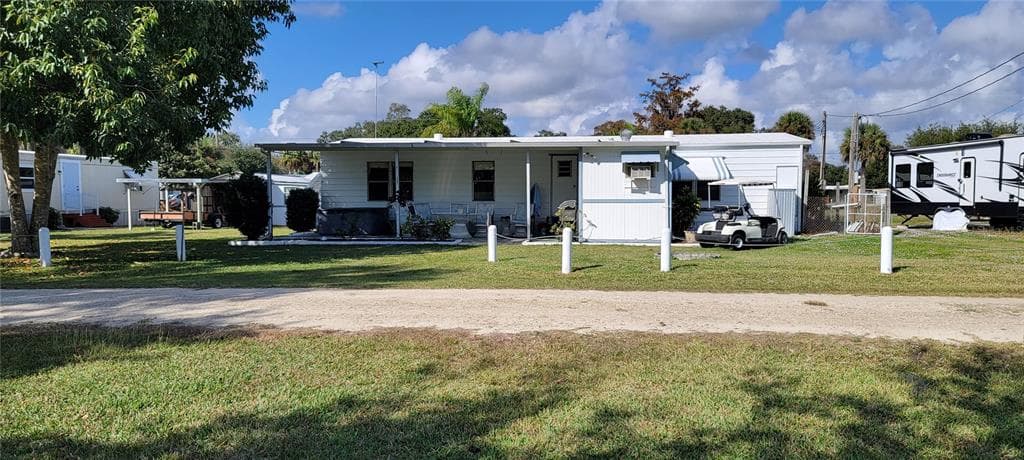 1065 ECHO AVENUE MOORE HAVEN, FL 33471