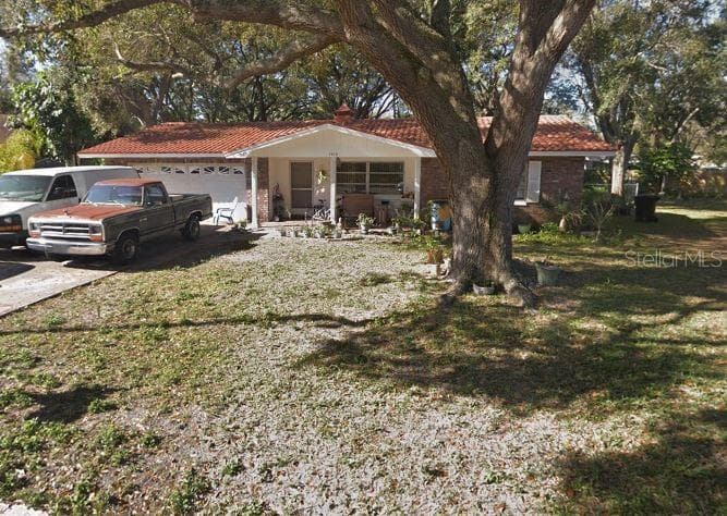 1910 FAIRWAY CIRCLE W DUNEDIN, FL 34698