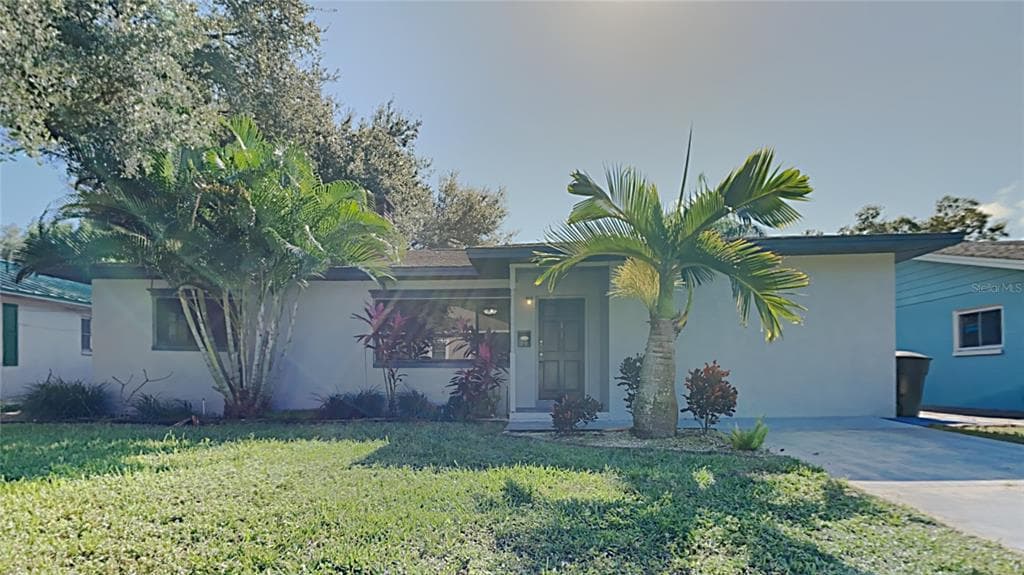 110 80TH AVENUE N ST PETERSBURG, FL 33702