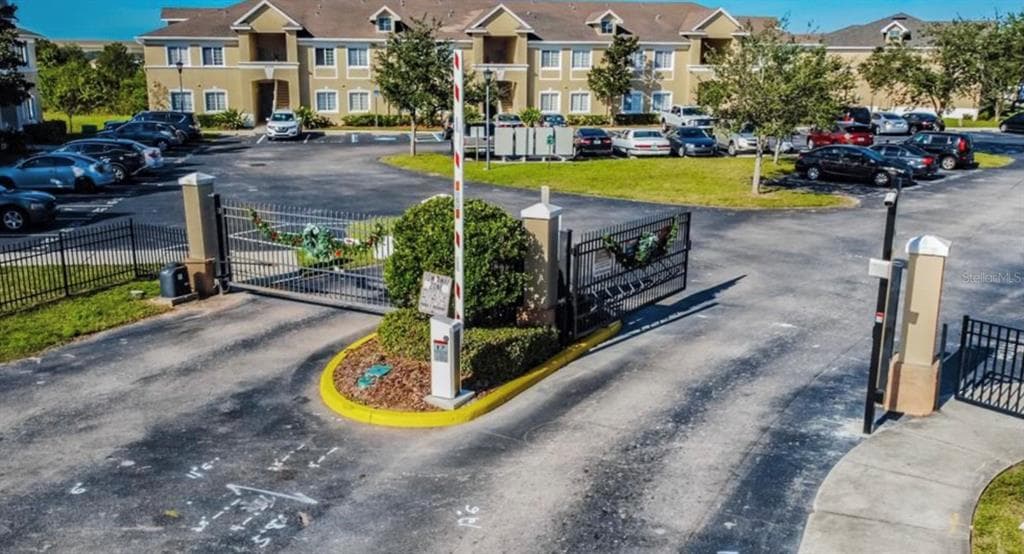 9539 NEWDALE WAY UNIT 101 RIVERVIEW, FL 33578