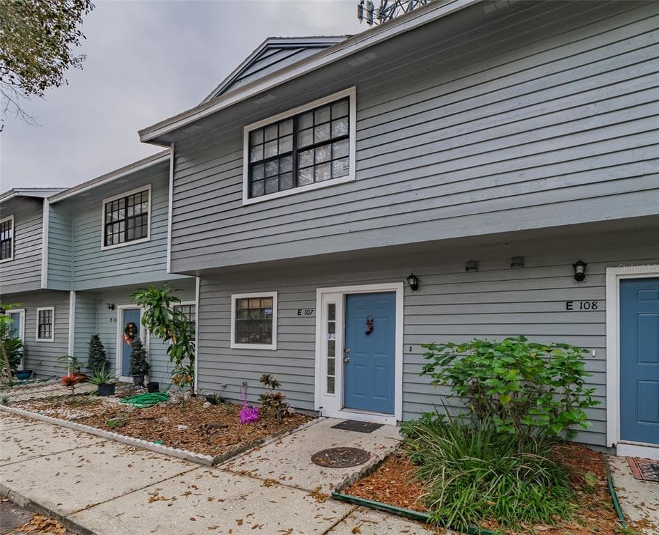 1910 W SLIGH AVENUE UNIT E107 TAMPA, FL 33604