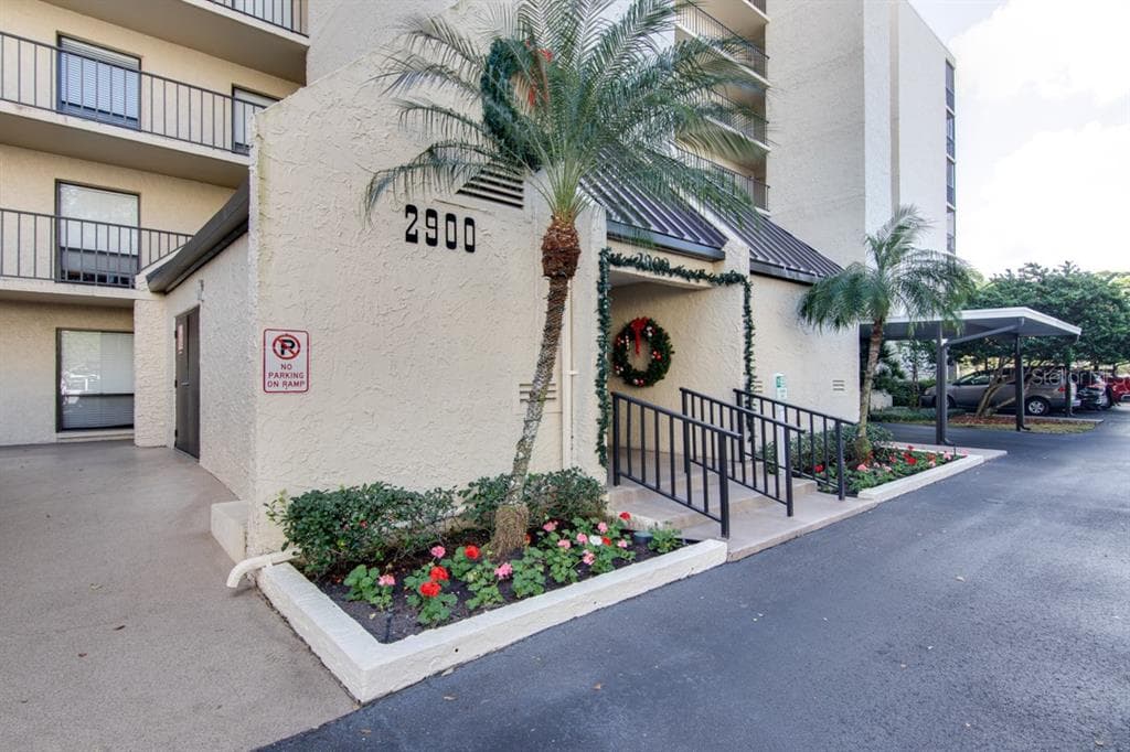 2900 COVE CAY DRIVE UNIT 2F CLEARWATER, FL 33760