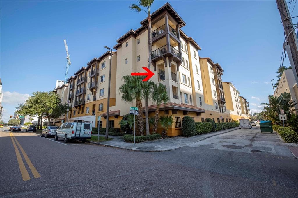100 4TH AVENUE S UNIT 221 ST PETERSBURG, FL 33701