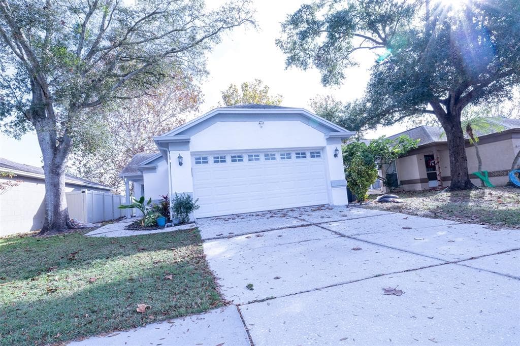 1832 COYOTE PLACE BRANDON, FL 33511