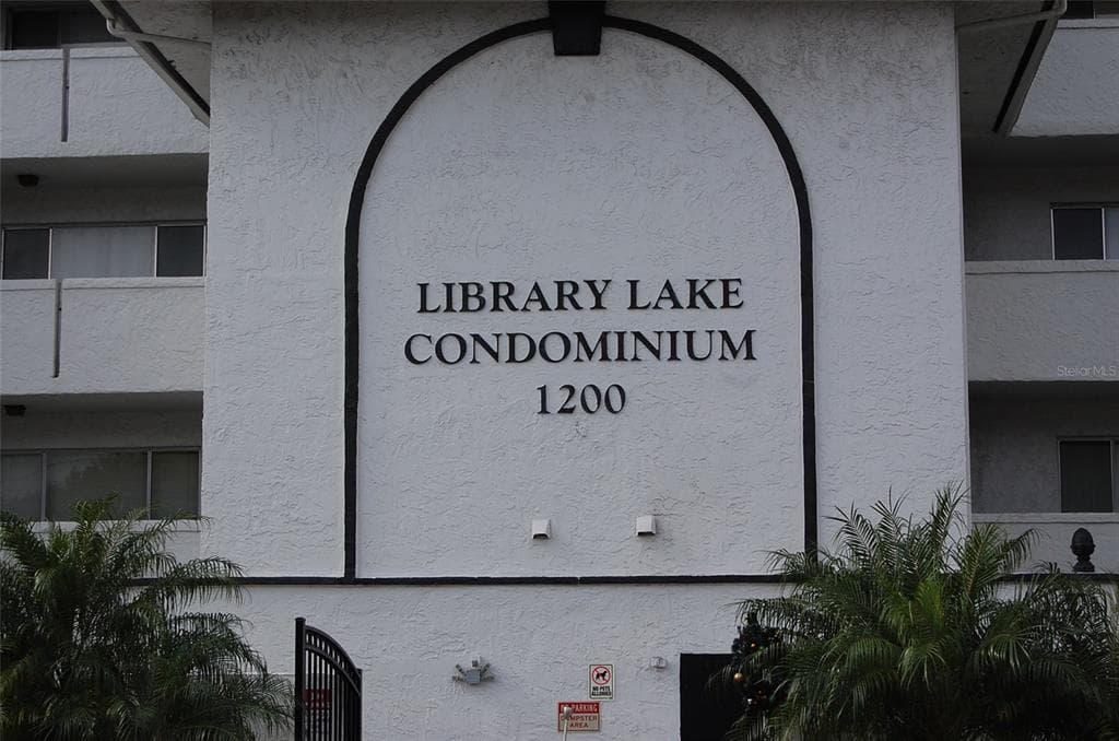 1200 37TH STREET N UNIT 408 ST PETERSBURG, FL 33713