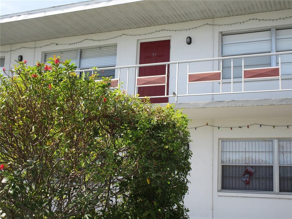 5850 18TH STREET N UNIT 26 ST PETERSBURG, FL 33714