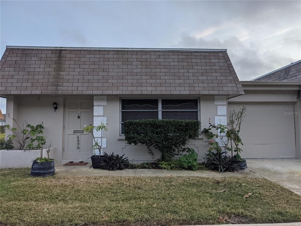 6890 LAFAYETTE N UNIT 9 PINELLAS PARK, FL 33781