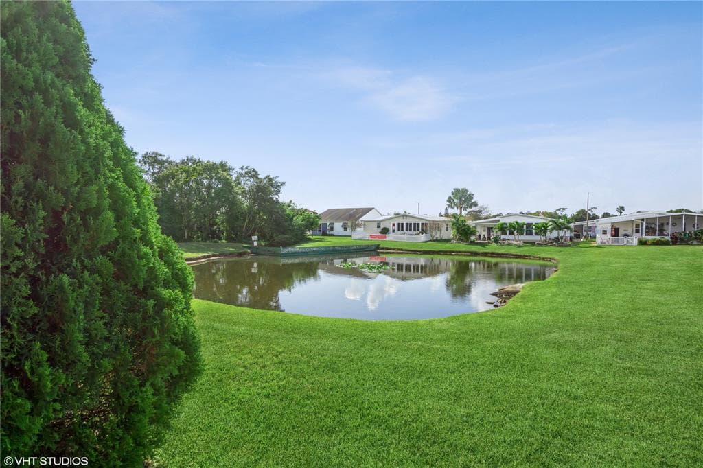 616 LAKE WAY OLDSMAR, FL 34677