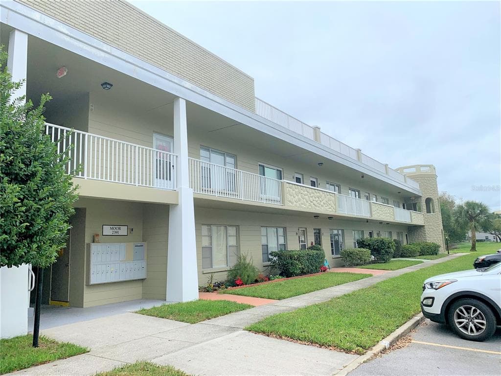 2391 SUMATRAN WAY UNIT 67 CLEARWATER, FL 33763