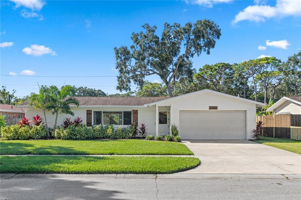 2383 VANDERBILT DRIVE CLEARWATER, FL 33765