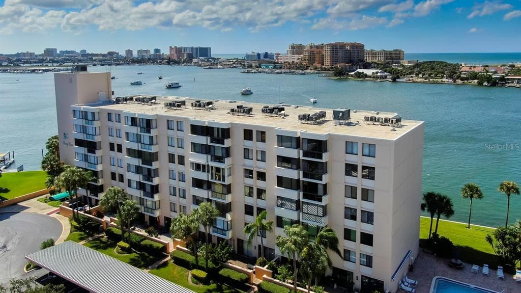 644 ISLAND WAY UNIT 101 CLEARWATER, FL 33767