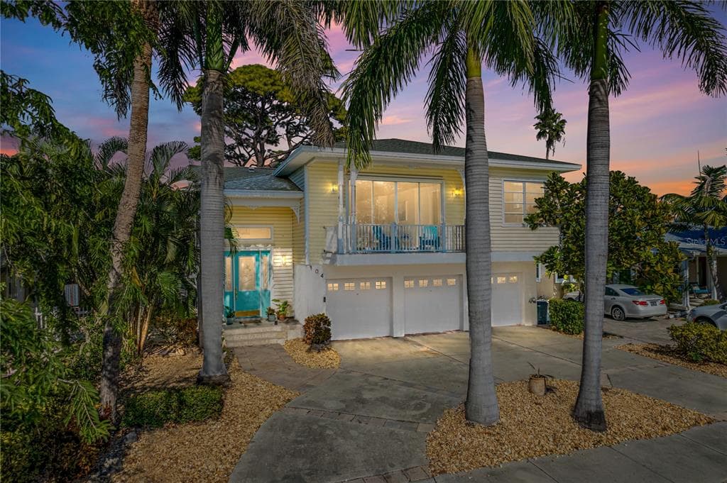 104 44TH AVENUE ST PETE BEACH, FL 33706
