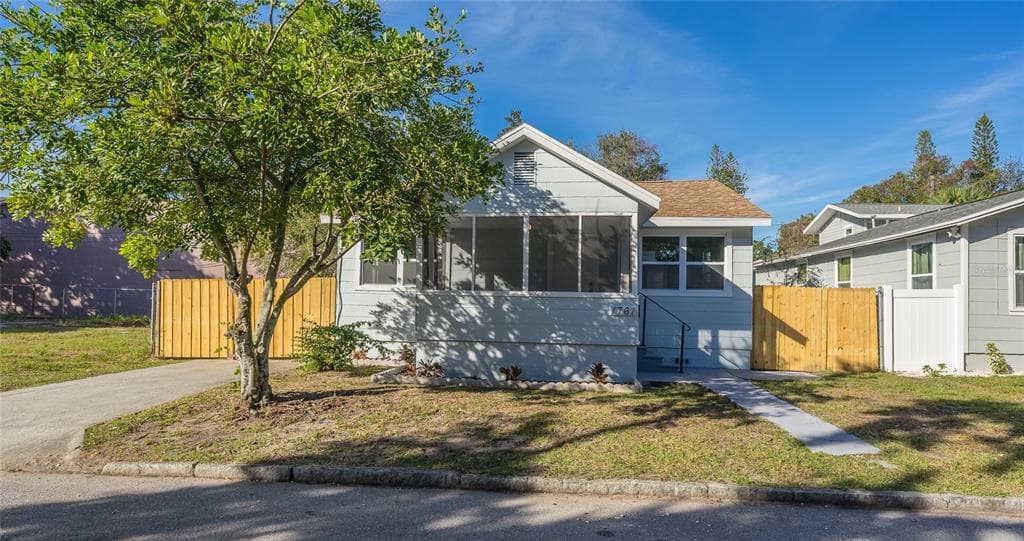 1761 17TH STREET S ST PETERSBURG, FL 33712