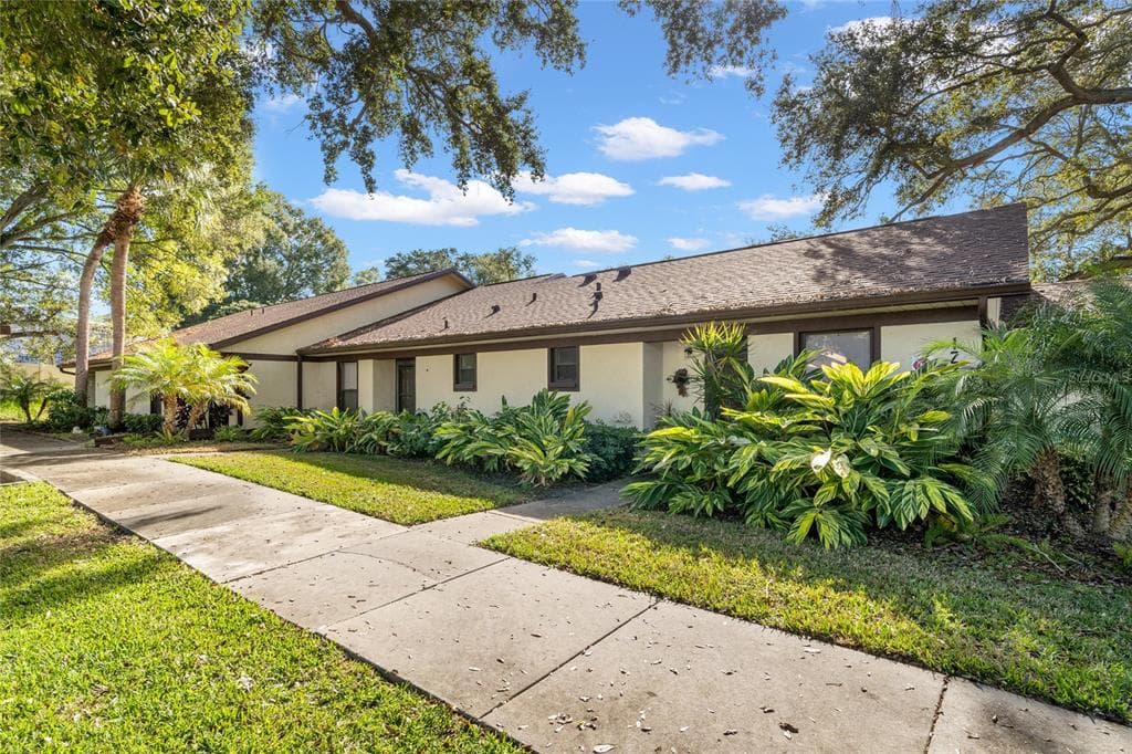 1271 POWDERPUFF DRIVE UNIT 2 DUNEDIN, FL 34698