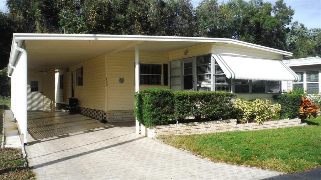 108 NATURES TRAIL SAFETY HARBOR, FL 34695