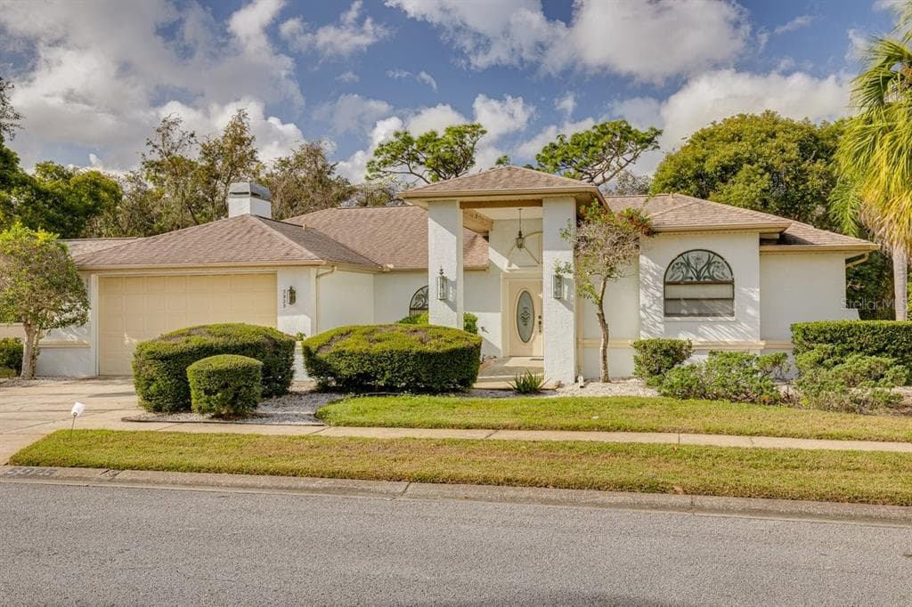 5925 FALL RIVER DRIVE NEW PORT RICHEY, FL 34655