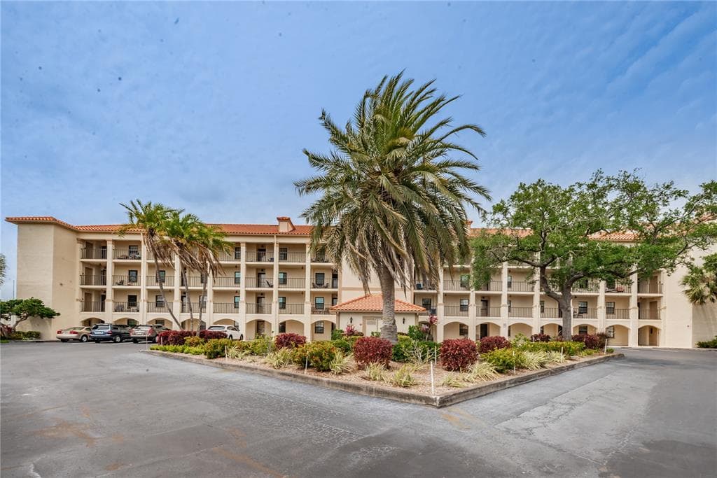 19029 US HIGHWAY 19 N UNIT 26-405 CLEARWATER, FL 33764