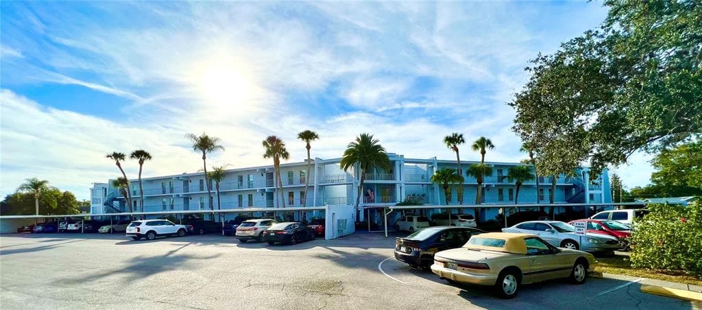 225 COUNTRY CLUB DRIVE UNIT C128 LARGO, FL 33771