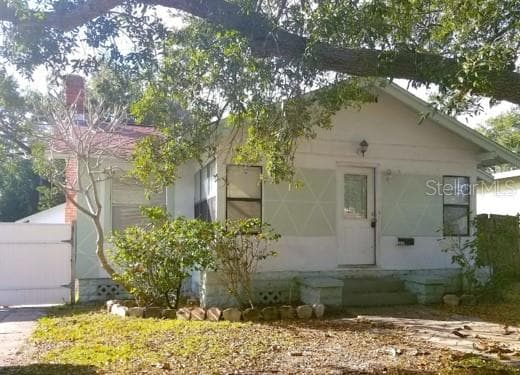 2525 QUEEN STREET S ST PETERSBURG, FL 33712