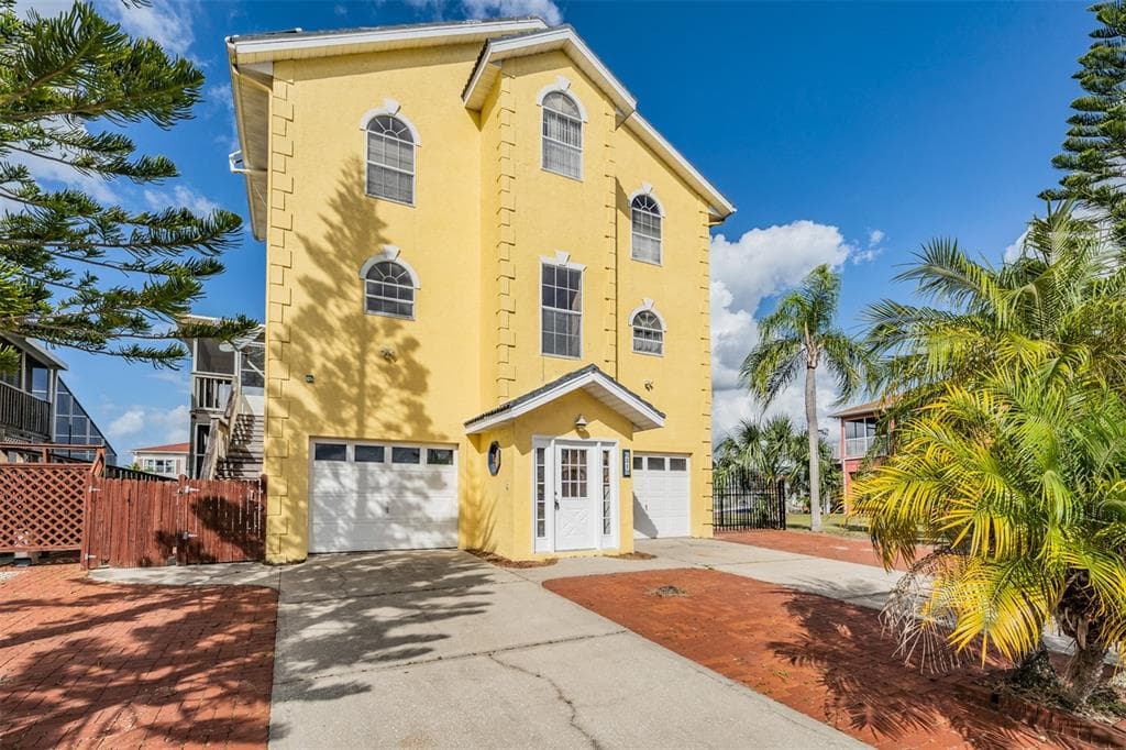 6519 LOUISE COURT HUDSON, FL 34667