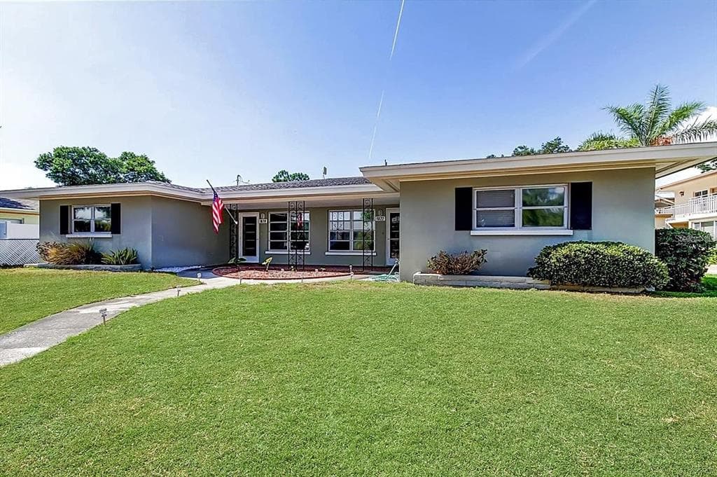 1022 COMMODORE ST CLEARWATER, FL 33755