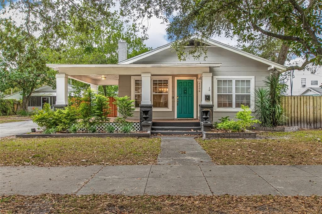 6206 N CENTRAL AVENUE TAMPA, FL 33604