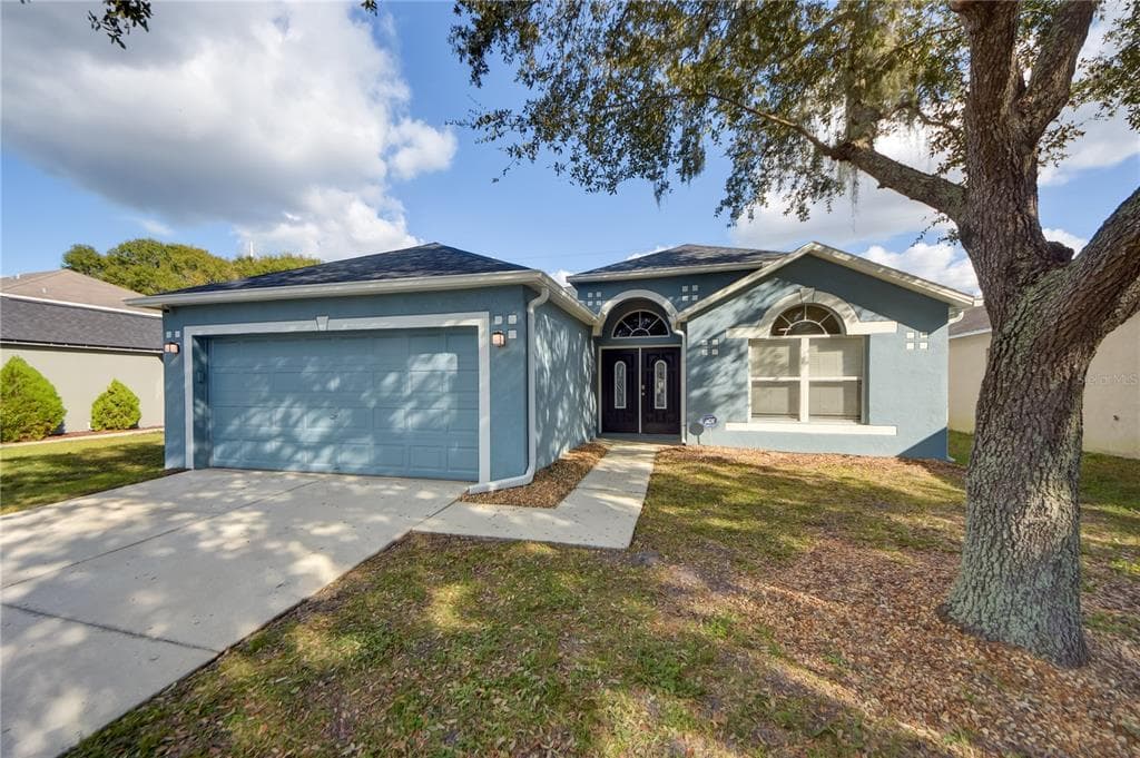 13010 WATERBOURNE DRIVE GIBSONTON, FL 33534