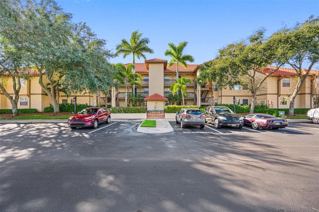 2400 FEATHER SOUND DRIVE UNIT 634 CLEARWATER, FL 33762