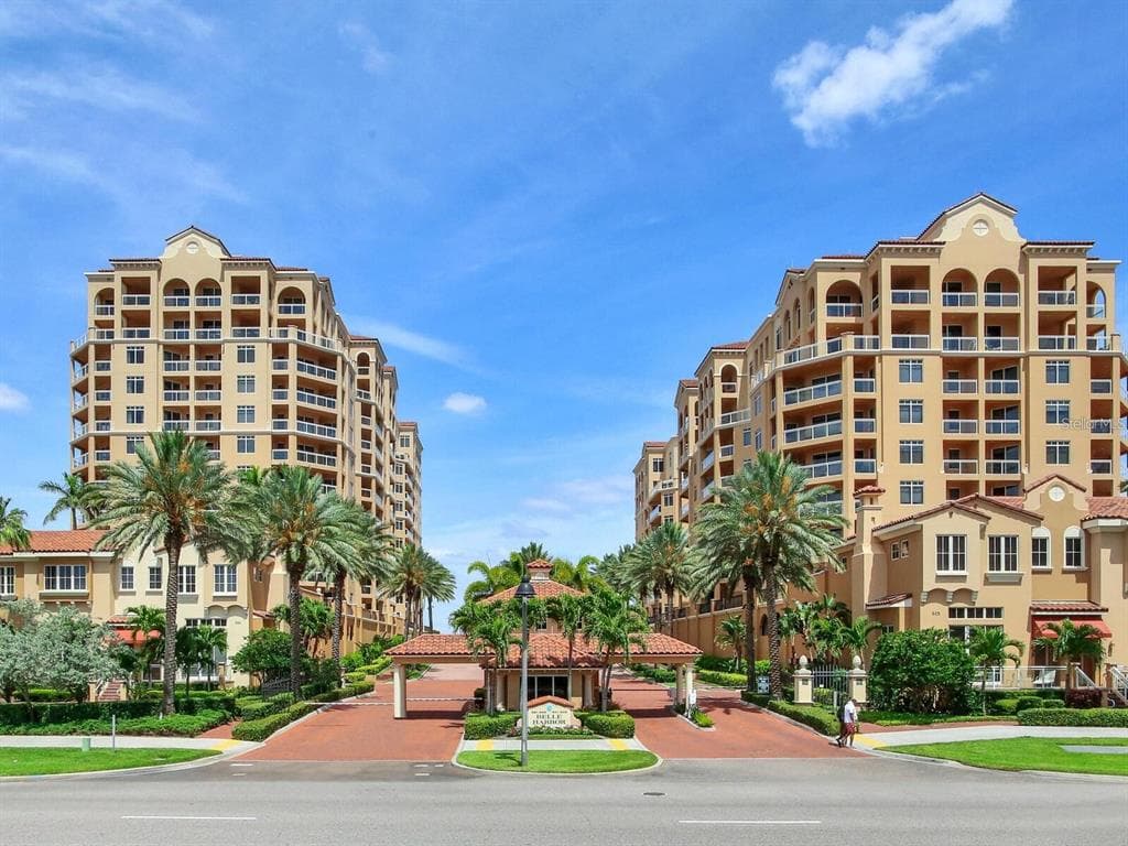 505 MANDALAY AVENUE UNIT 73