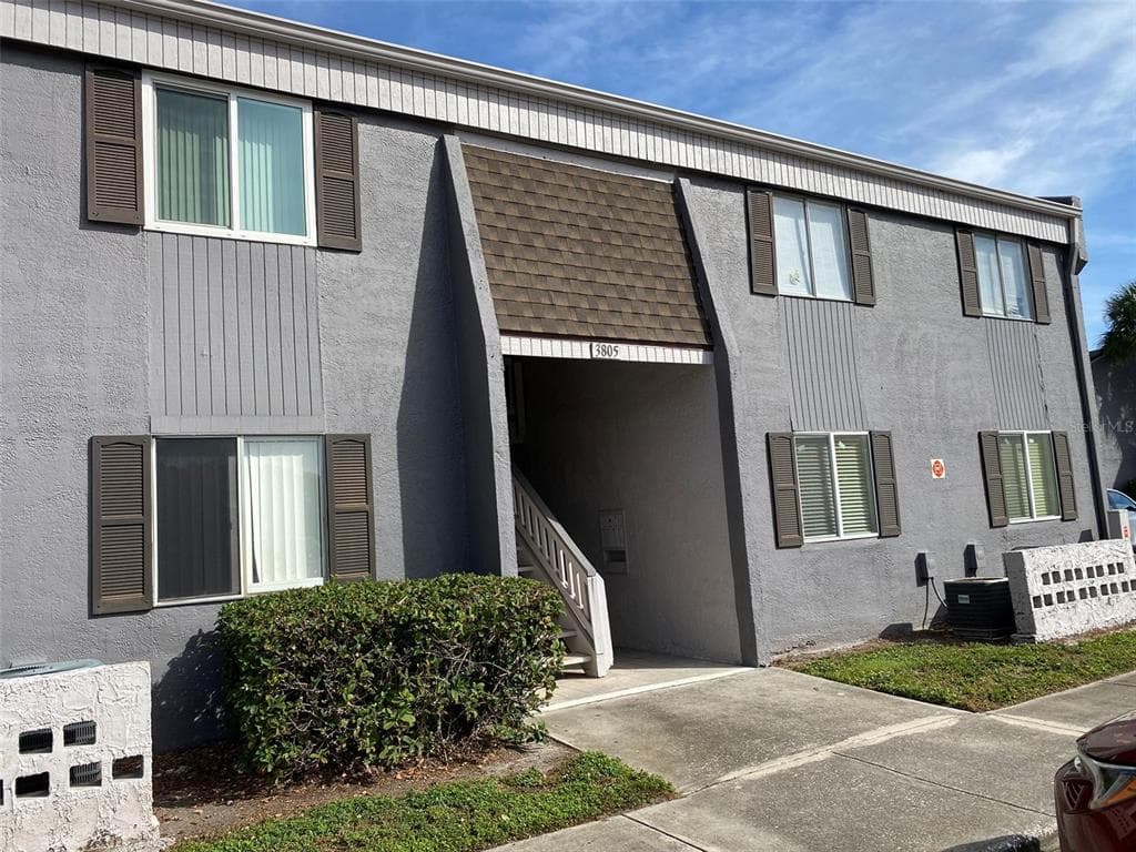 3805 CORTEZ CIRCLE UNIT B TAMPA, FL 33614