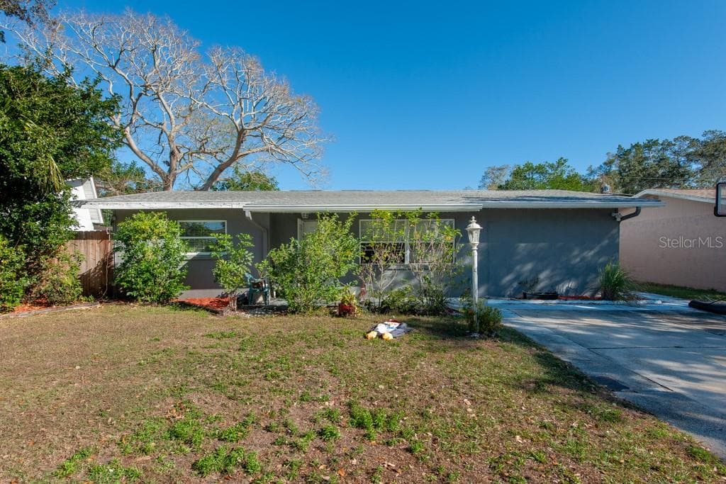 1923 ALBANY DRIVE CLEARWATER, FL 33763