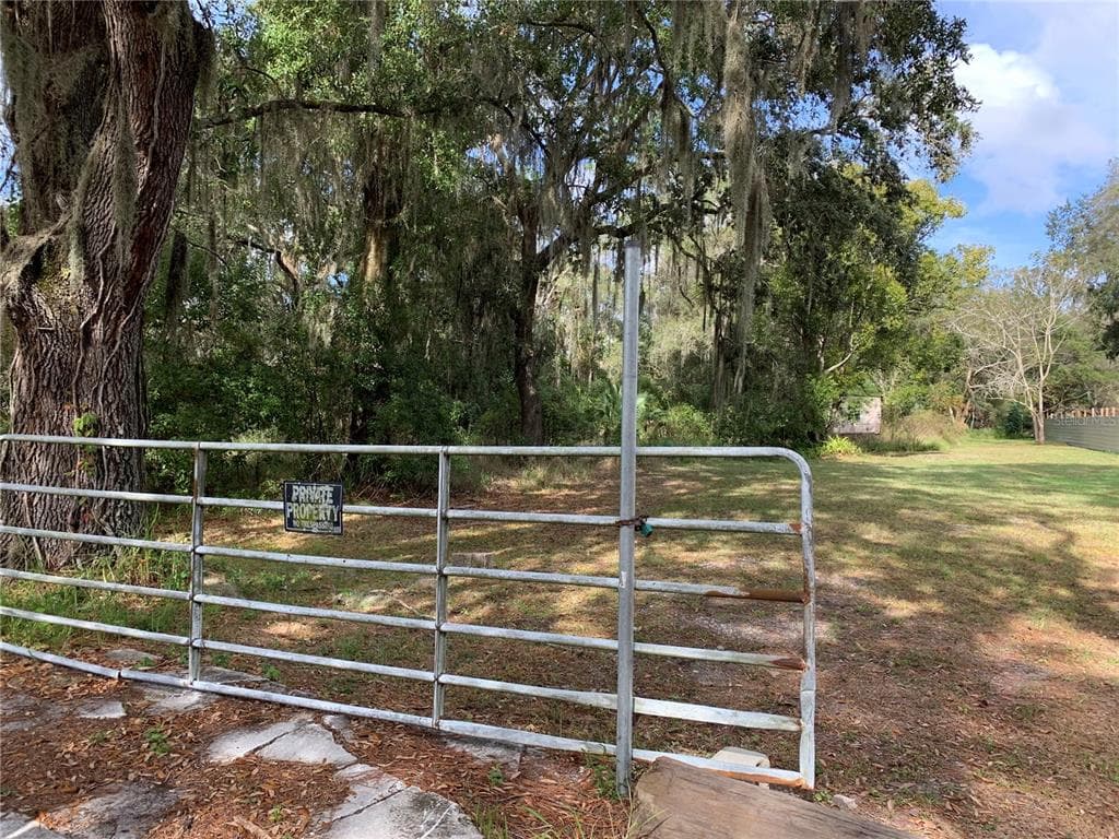 OLD DIXIE HIGHWAY AUBURNDALE, FL 33823