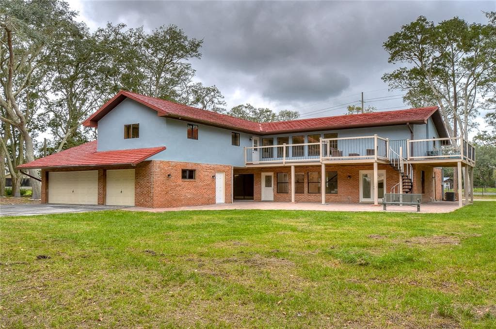 5225 W TRAPNELL ROAD DOVER, FL 33527