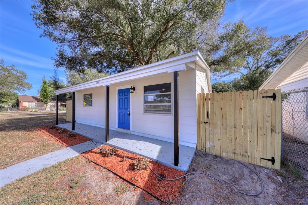 1310 43RD STREET S ST PETERSBURG, FL 33711