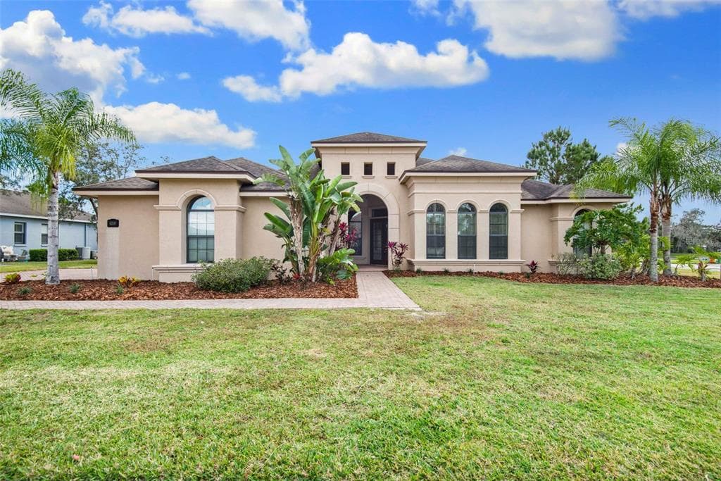 6518 HIGHLANDS IN THE WOODS STREET LAKELAND, FL 33813