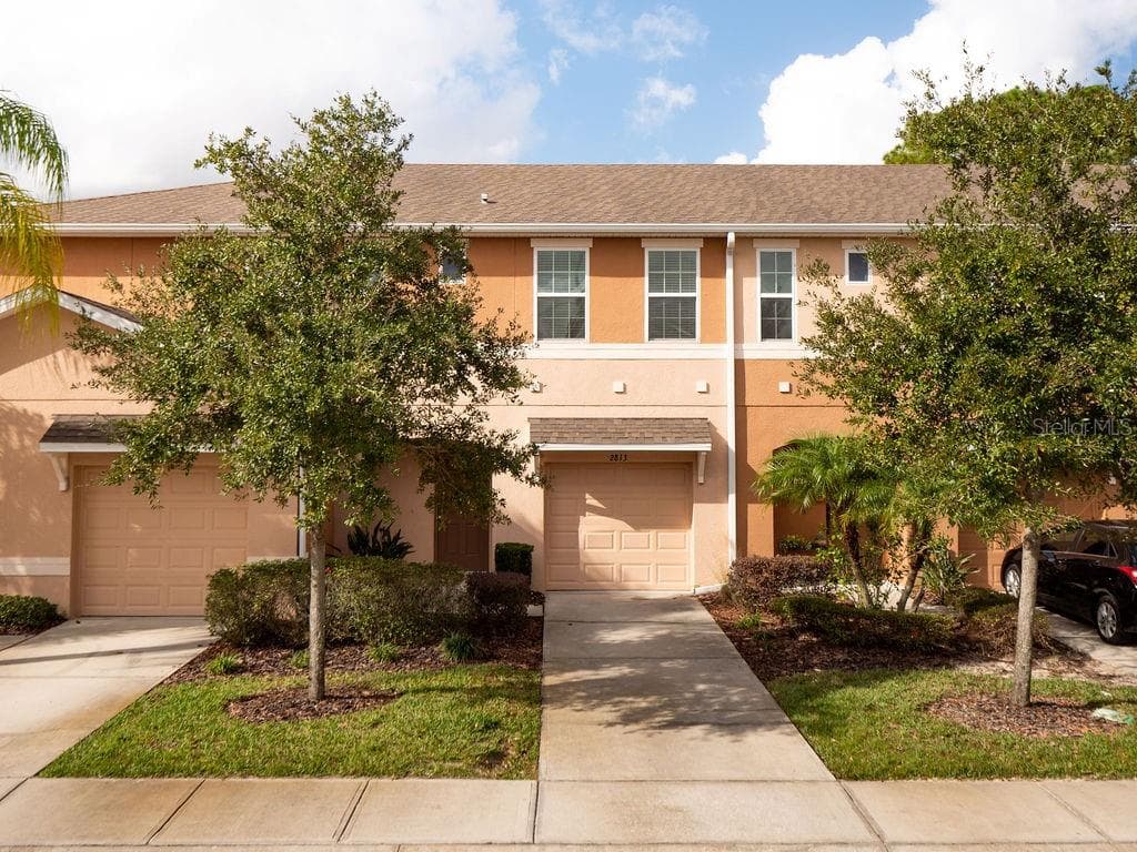 2813 BIRCHCREEK DRIVE WESLEY CHAPEL, FL 33544