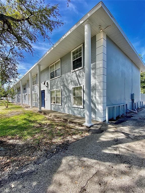 5326 E WHITEWAY DRIVE UNIT 0 TEMPLE TERRACE, FL 33617