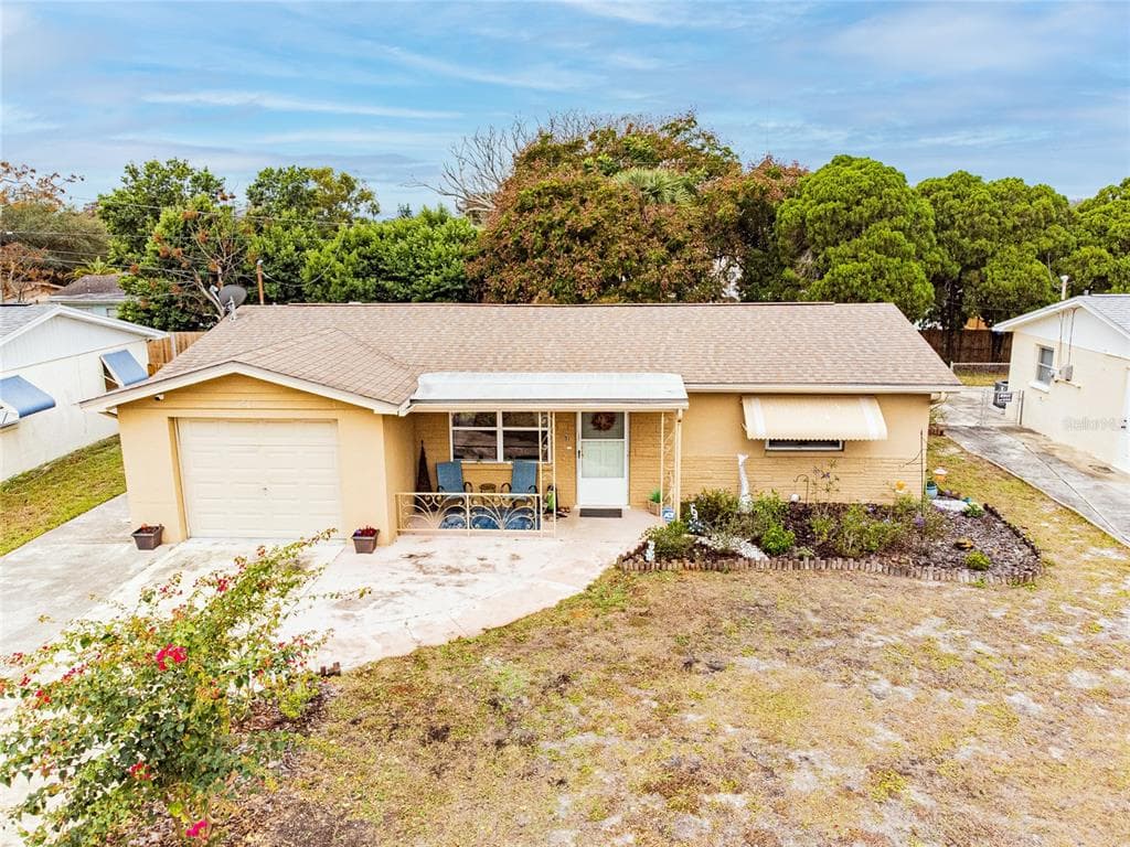 1301 JENNINGS DRIVE HOLIDAY, FL 34690