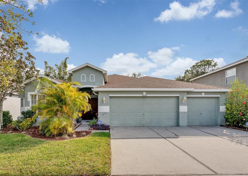 8820 N RIVER ROAD TAMPA, FL 33635