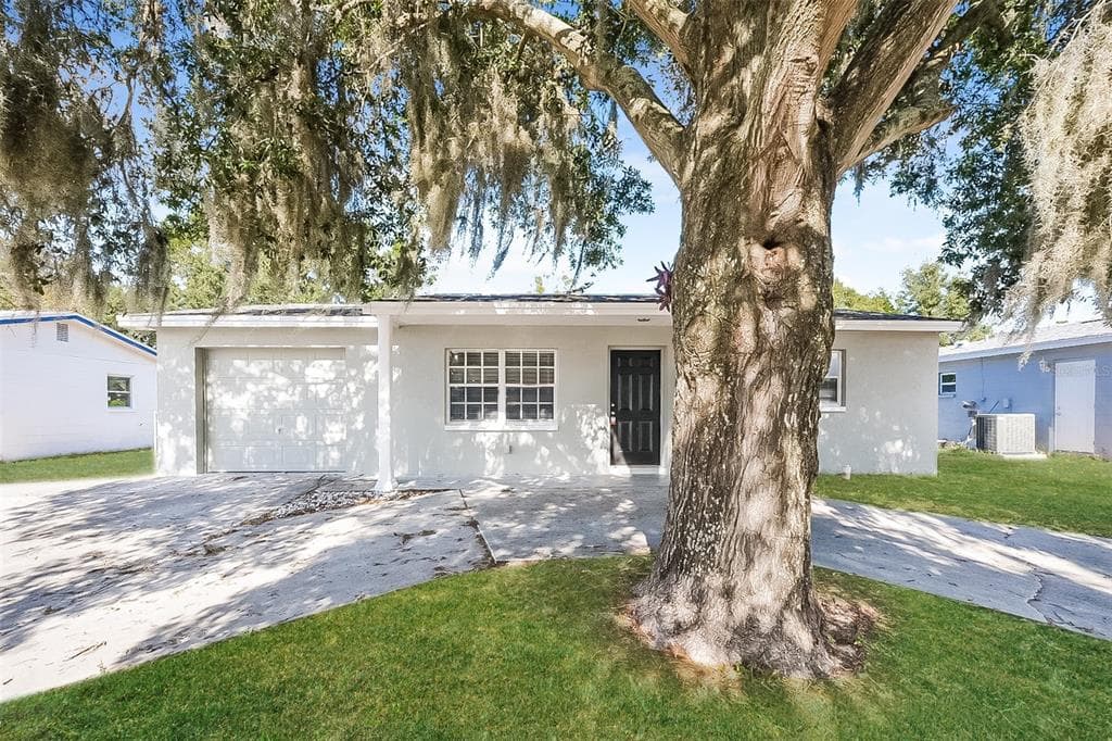 8531 FOX HOLLOW DRIVE PORT RICHEY, FL 34668
