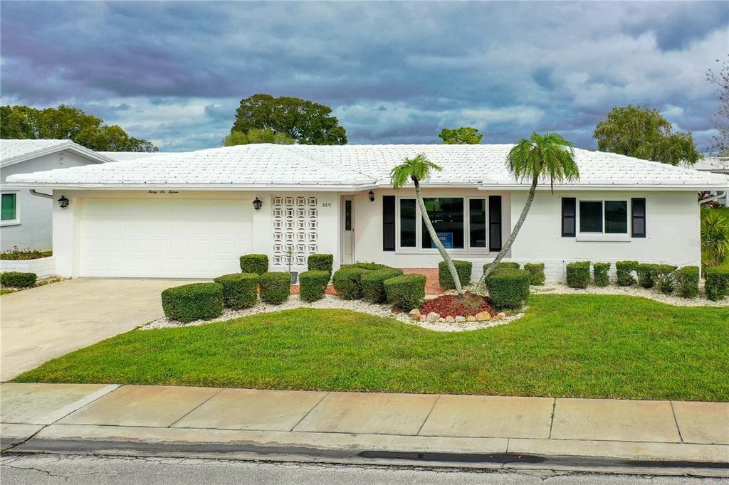 3615 MAINLANDS BOULEVARD N UNIT 4 PINELLAS PARK, FL 33782