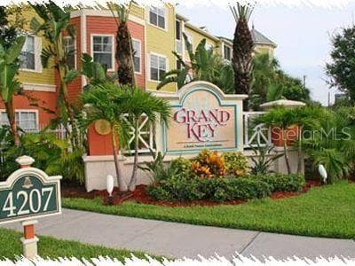 4207 S DALE MABRY HIGHWAY UNIT 8206 TAMPA, FL 33611