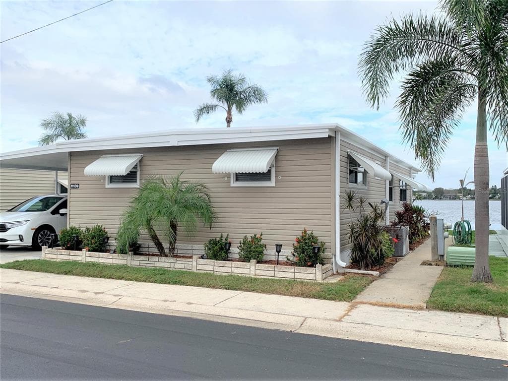 11139 100TH STREET UNIT 23 LARGO, FL 33773