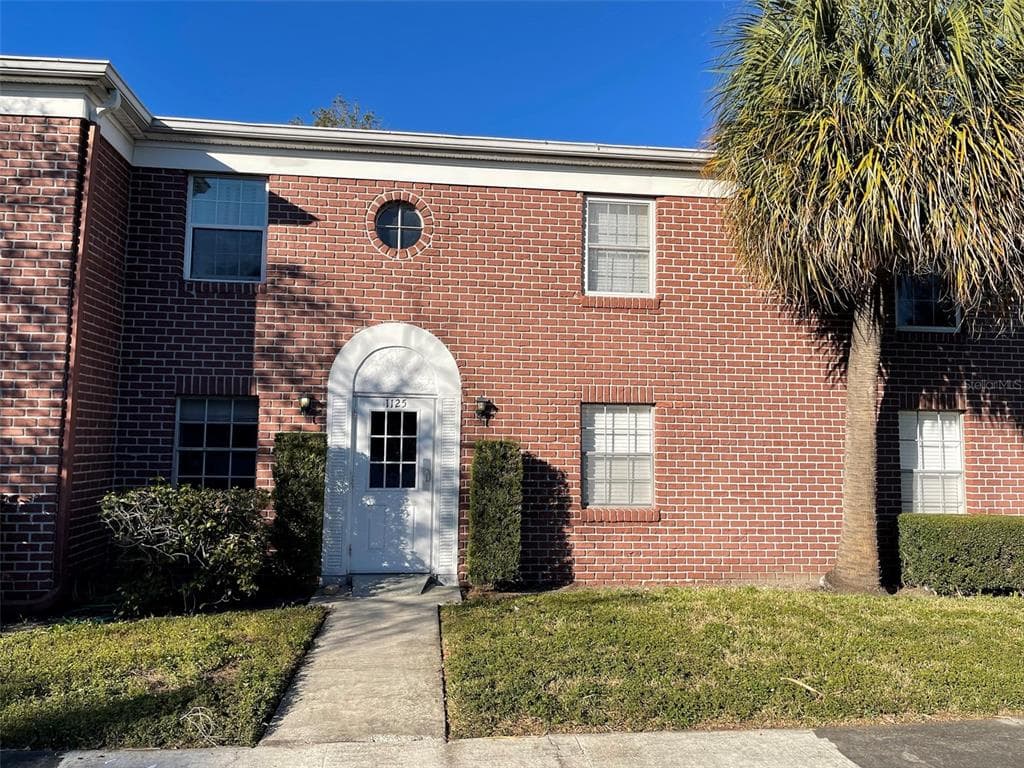 1125 83RD AVENUE N UNIT B ST PETERSBURG, FL 33702