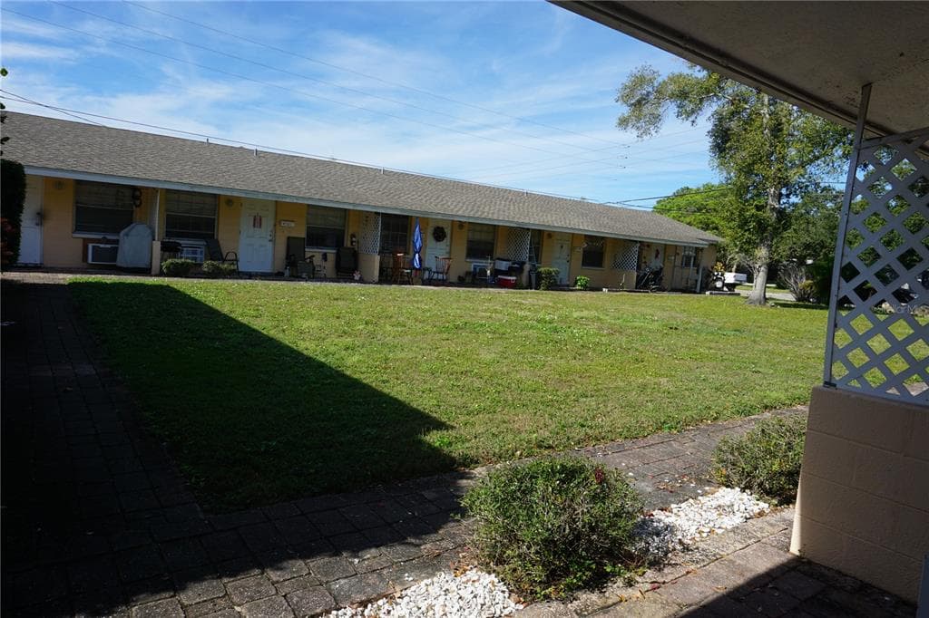 4570 70 AVENUE N UNIT 5 PINELLAS PARK, FL 33781