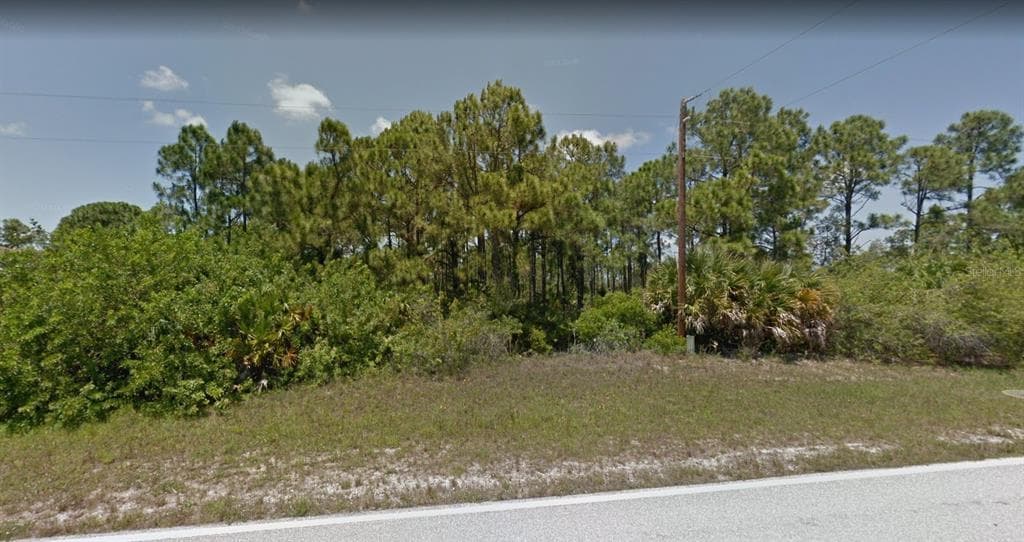 9443 HALLENDALE DRIVE PORT CHARLOTTE, FL 33981