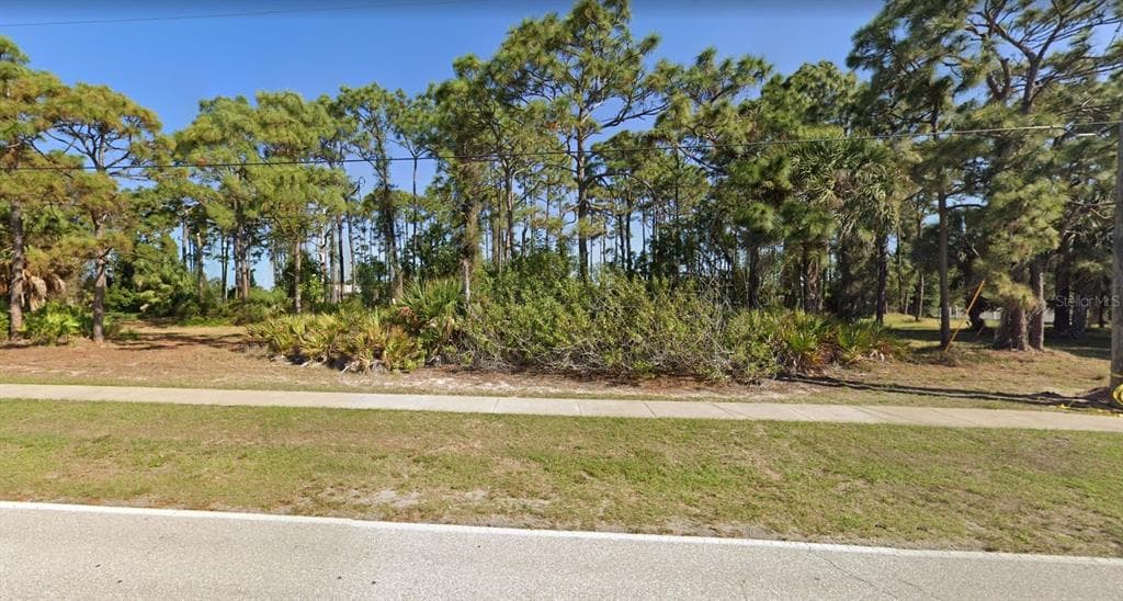 497 BOUNDARY BOULEVARD ROTONDA WEST, FL 33947