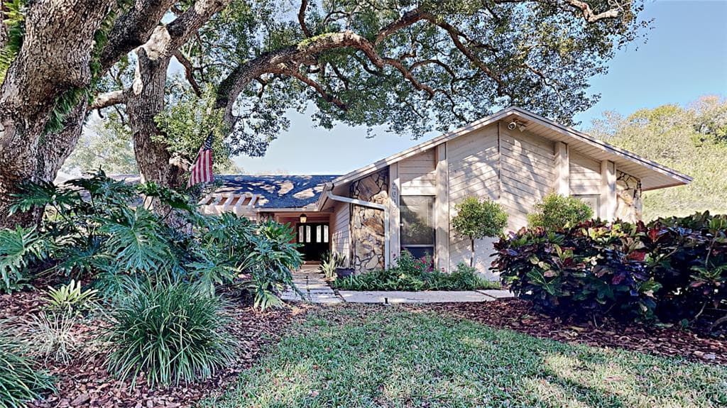2007 MAGDALENE MANOR DRIVE TAMPA, FL 33613