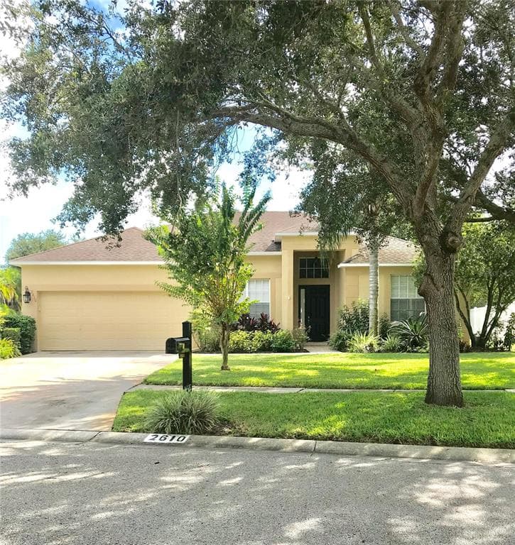2610 ABBEY GROVE DRIVE VALRICO, FL 33594